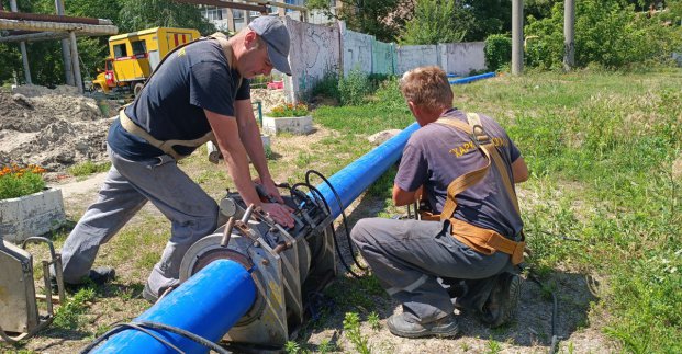 У Новобаварському районі перекладають мережі холодного водопостачання