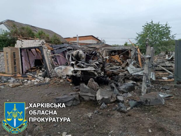 Окупанти обстріляли селище Золочів на Харківщині: є загиблі