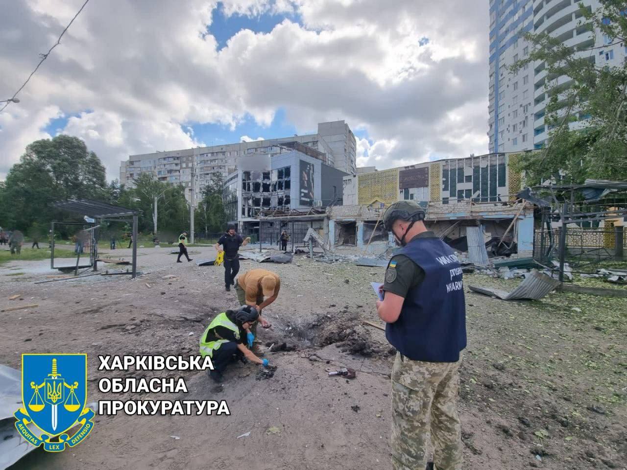 Внаслідок ранкового обстрілу Харкова загинули та постраждали цивільні, серед них діти