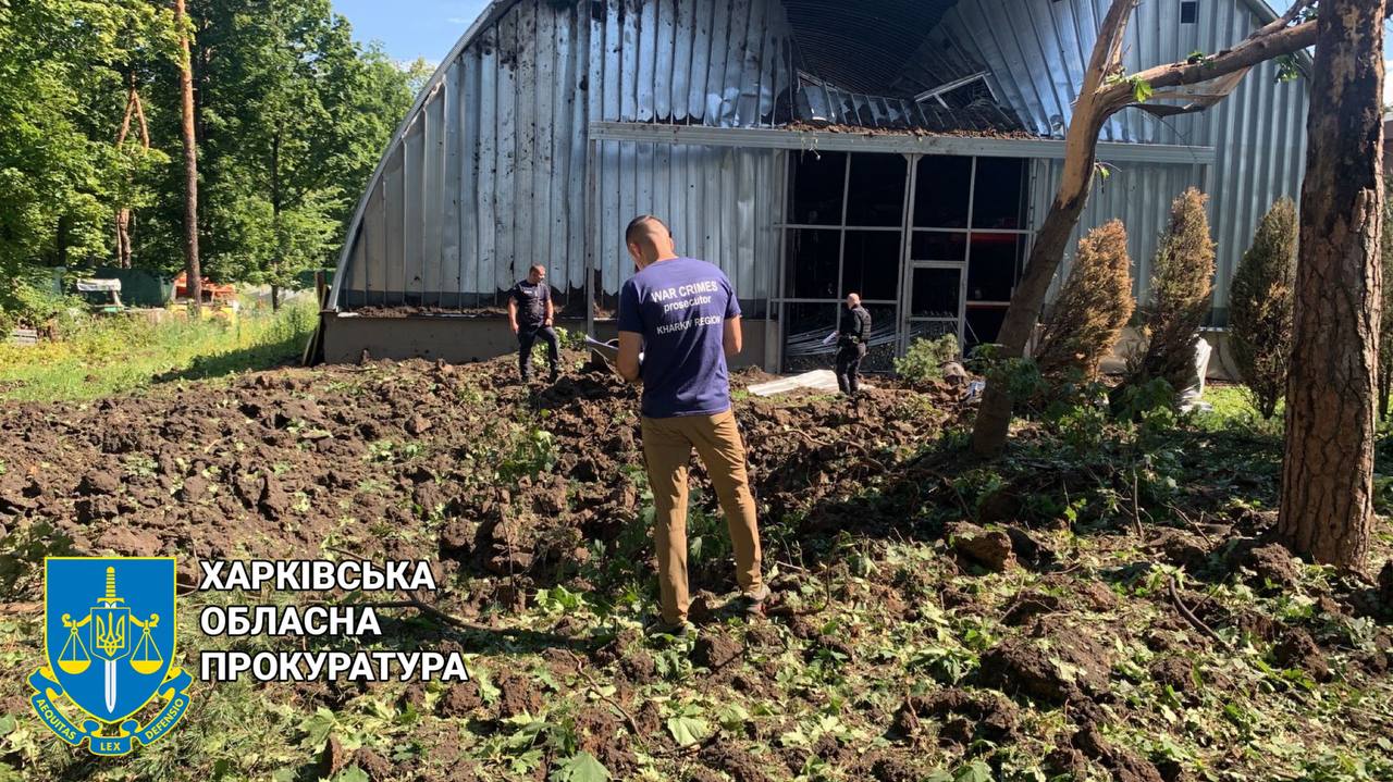 Вночі окупанти завдали ракетного удару по парку імені Горького