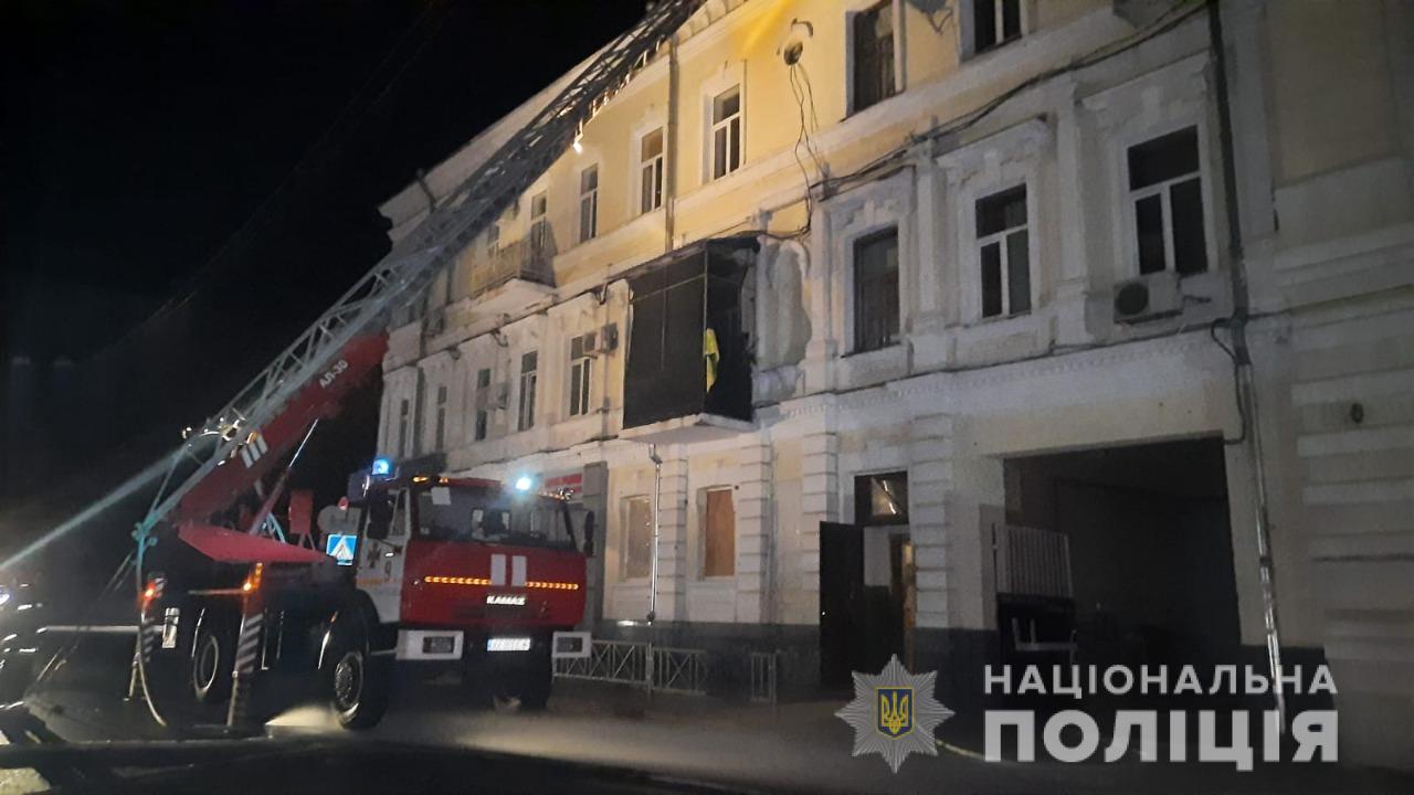 Слідчі фіксують наслідки обстрілів з боку рф по Харкову та Харківській області