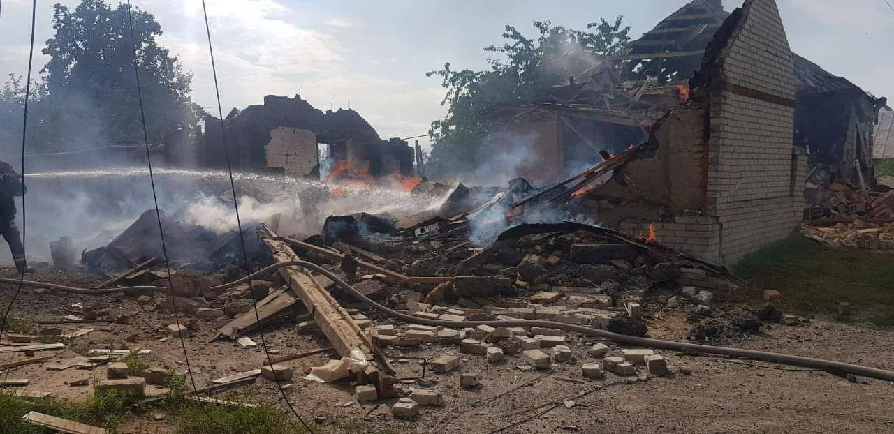 Харківські рятувальники ліквідували п’ять пожеж через обстріли