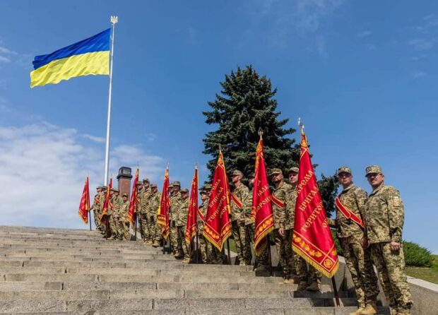 127 бригада Територіальної оборони ЗСУ міста Харкова отримала бойовий прапор