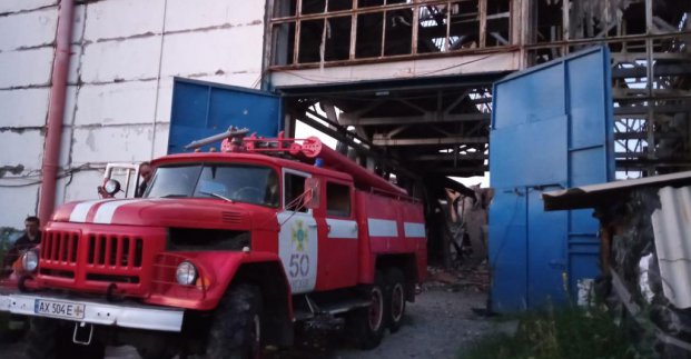 Харківські рятувальники через обстріли ліквідували дев'ять пожеж