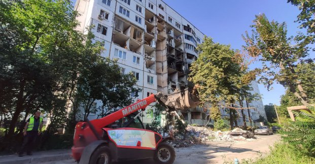 З Північної Салтівки вивозять великогабаритні відходи