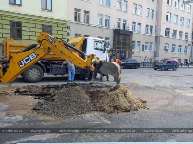 У Харкові ліквідували одинадцять аварій на водоводах