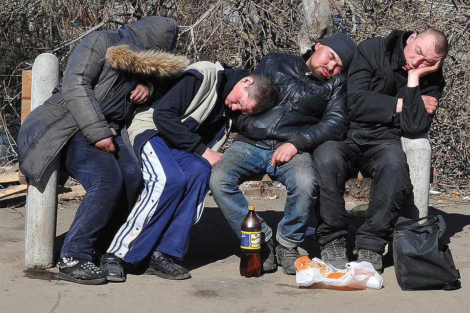 Приїзжі “волонтери” створюють картинку для російських ЗМІ у Куп’янську - ХАЦ