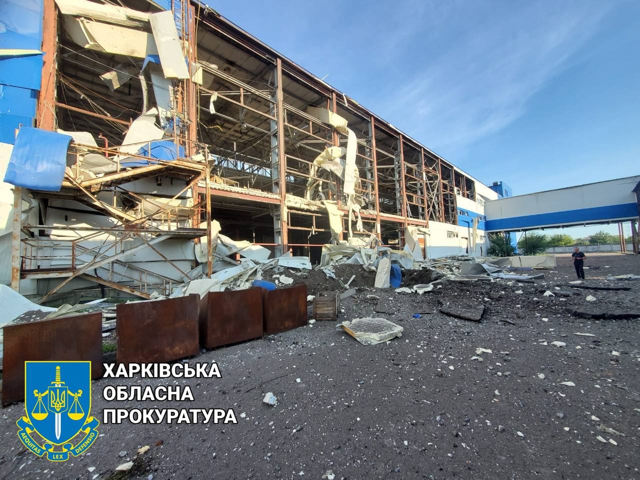 Окупанти обстріляли підприємство у Мерефі на Харківщині: поранений охоронець