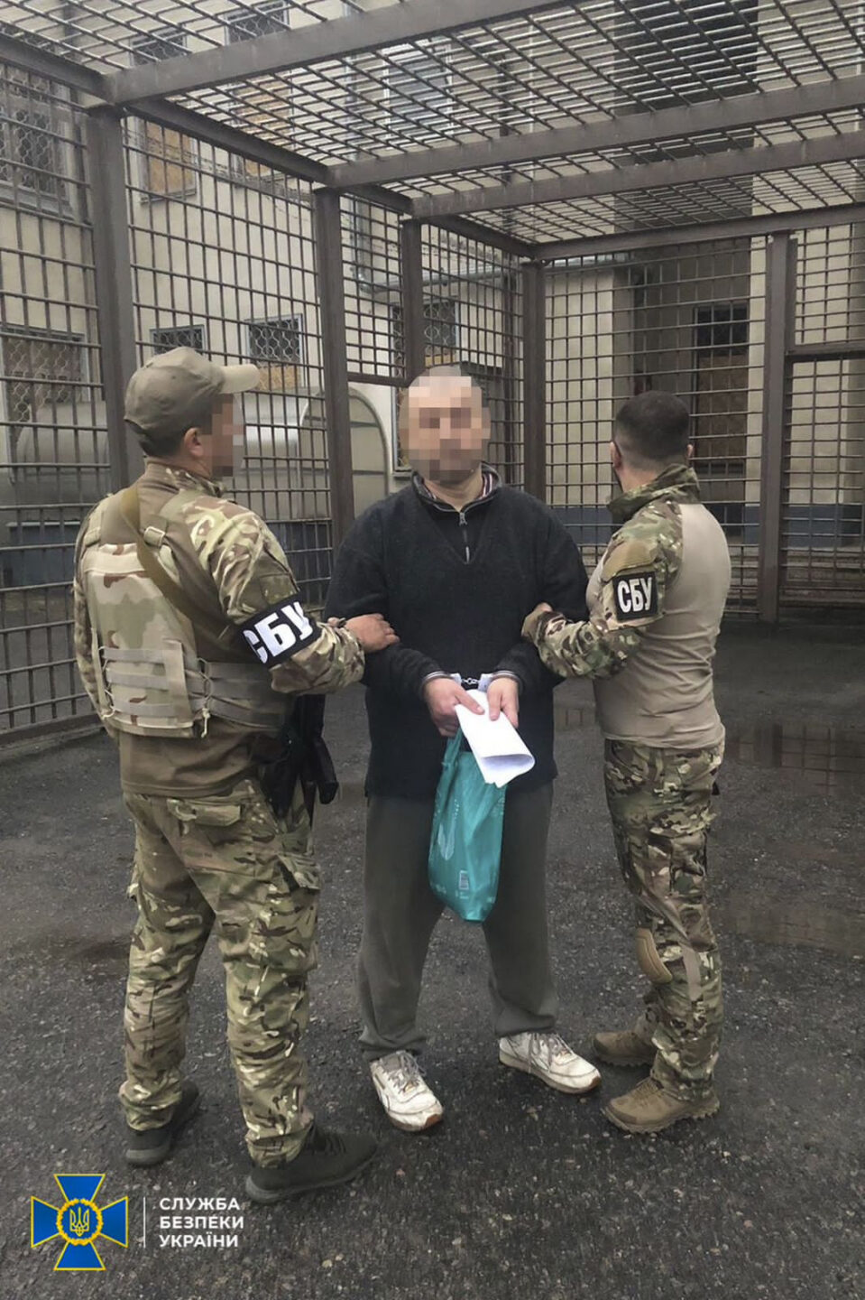 СБУ затримала зрадника в деокупованому Вовчанську, який допомагав росіянам захопити і окупувати місто