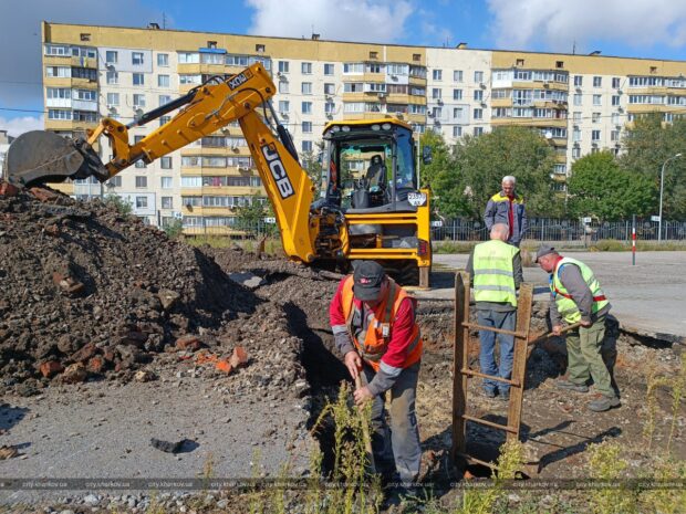 У Слобідському районі завершили підготовку водоводів до зими