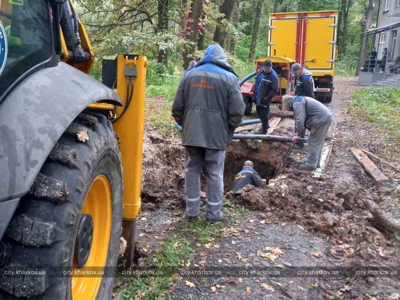 У Харкові усунули п'ятнадцять пошкоджень на водоводах