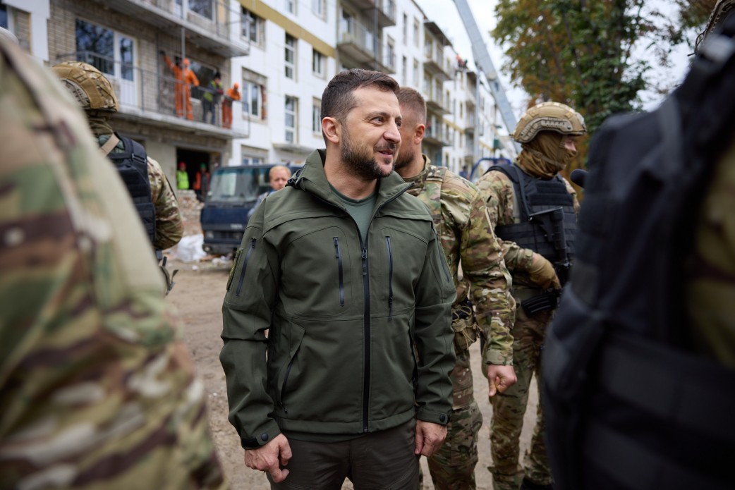 Володимир Зеленський нагородив Олега Синєгубова та Ігоря Терехова