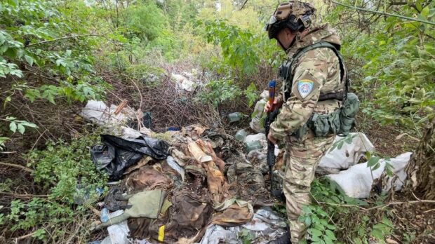 У деокупованому селі на Харківщині знайшли трьох невідомих українських воїнів