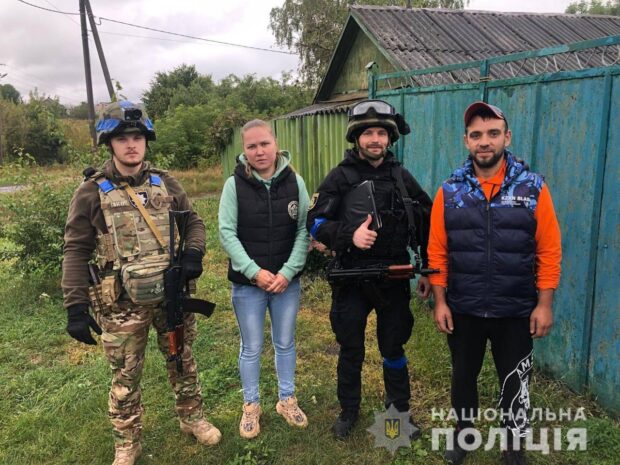 На деокупованій території селища Козача Лопань поліцейські відновили свою роботу