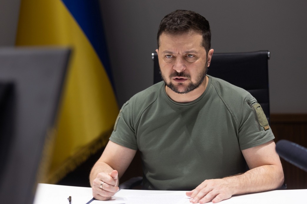 Президент показав деокуповану Козачу Лопань на Харківщині