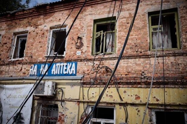 На Харківщині росіяни знищили сім медустанов, 166 пошкоджено