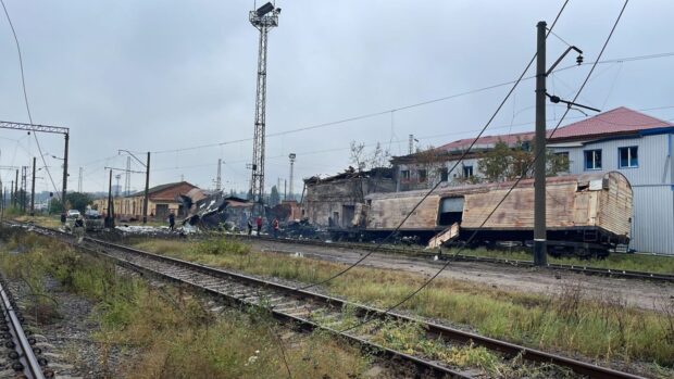 Вночі ворог вдарив по Холодногірському району Харкова: поліція фіксує наслідки обстрілу