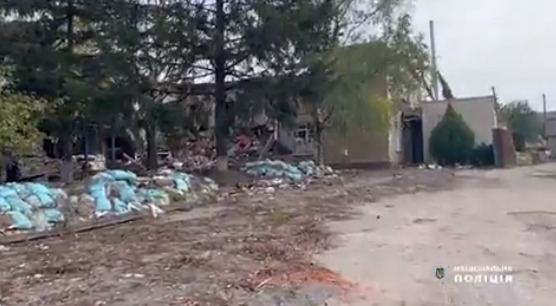 У селищі Великий Бурлук на Харківщині росіяни облаштували катівню
