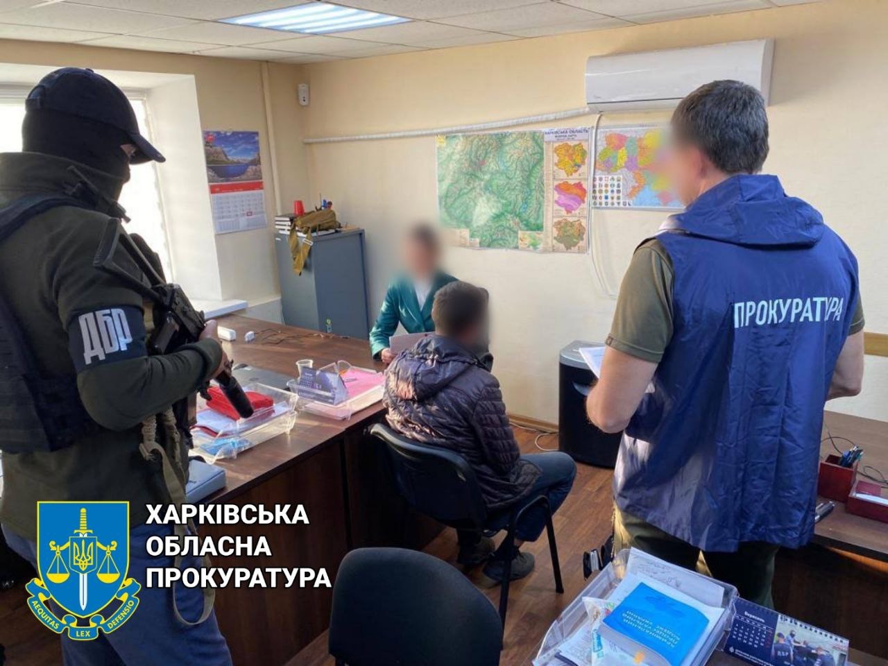 На Харківщині затримано службовця, який очолював псевдолісгоп та передавав деревину на потреби окупантів