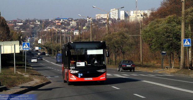 У Харкові три автобуси змінять маршрути руху