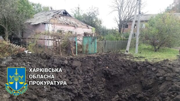 Ворог продовжує тероризувати мирне населення: окупанти обстріляли селище Шевченкове на Харківщині