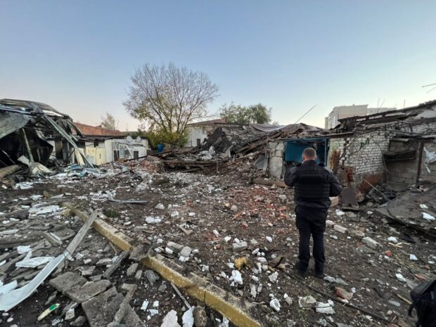 Поліція документує наслідки нічного обстрілу Харкова