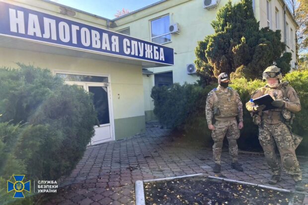 У деокупованому Куп'янську на Харківщині затримали топпоплічницю російських окупантів, яка збирала для рф «податки» з місцевого населення