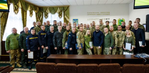 Синєгубов привітав захисників та захисниць