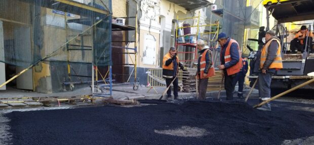У Харкові оперативно усунули наслідки вчорашніх обстрілів