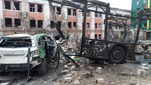 Поліція зафіксувала наслідки обстрілу у Київському районі Харкова