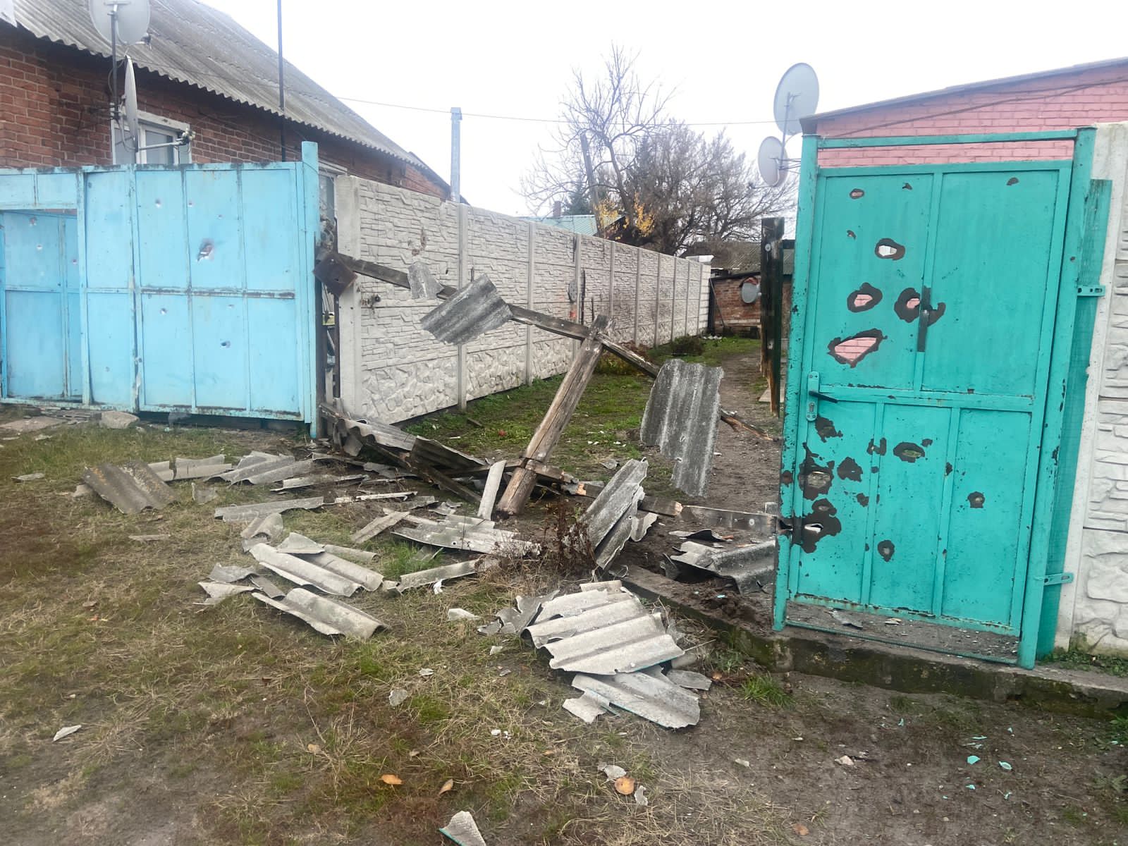 Поліція задокументувала наслідки обстрілу міста Вовчанськ Харківської області