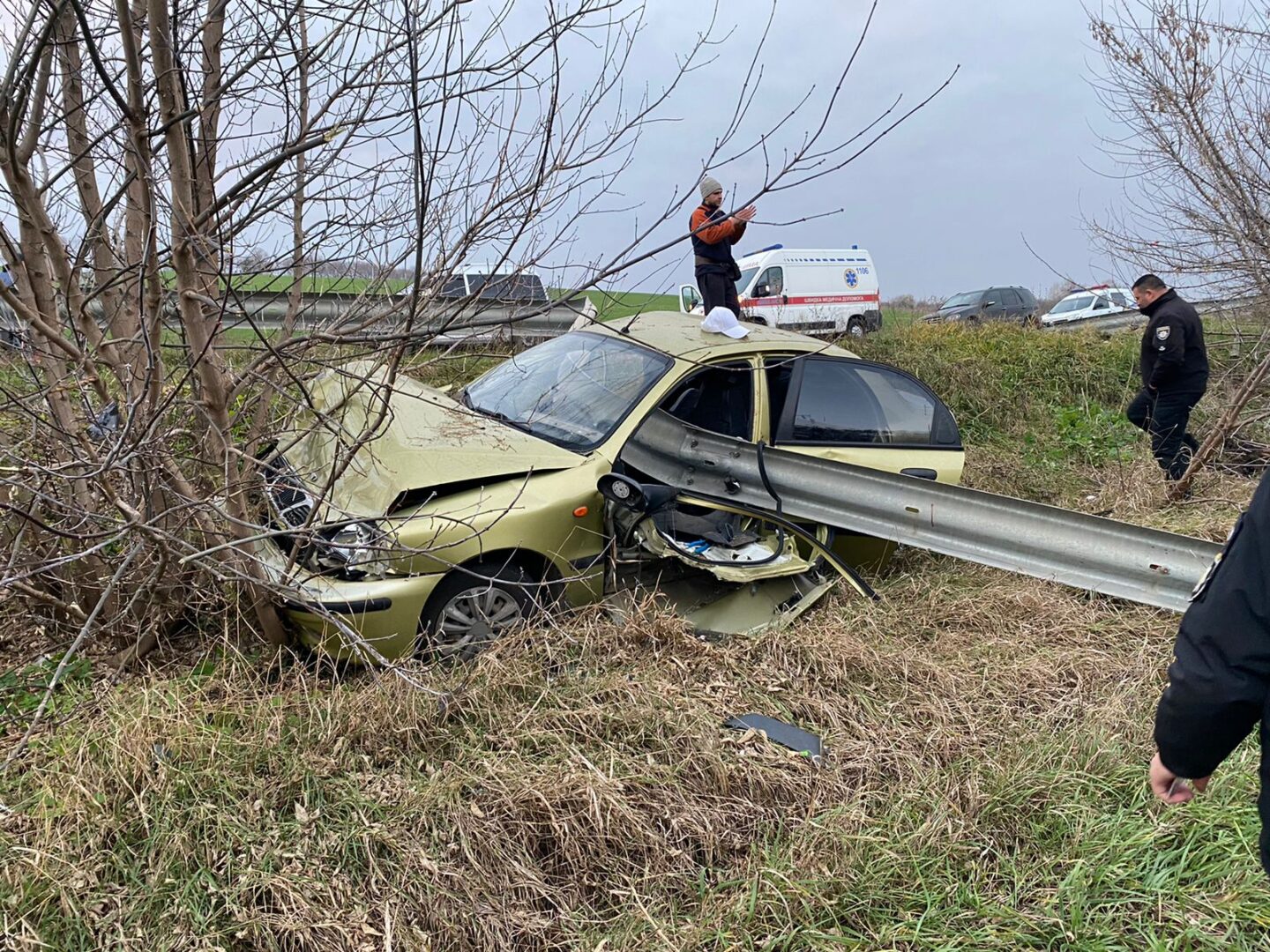 На Харківщини за кермом автомобіля загинув неповнолітній водій