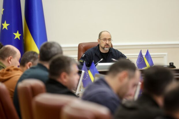 В Україні наразі діють два режими відключень електроенергії: плановий та аварійний - Шмигаль