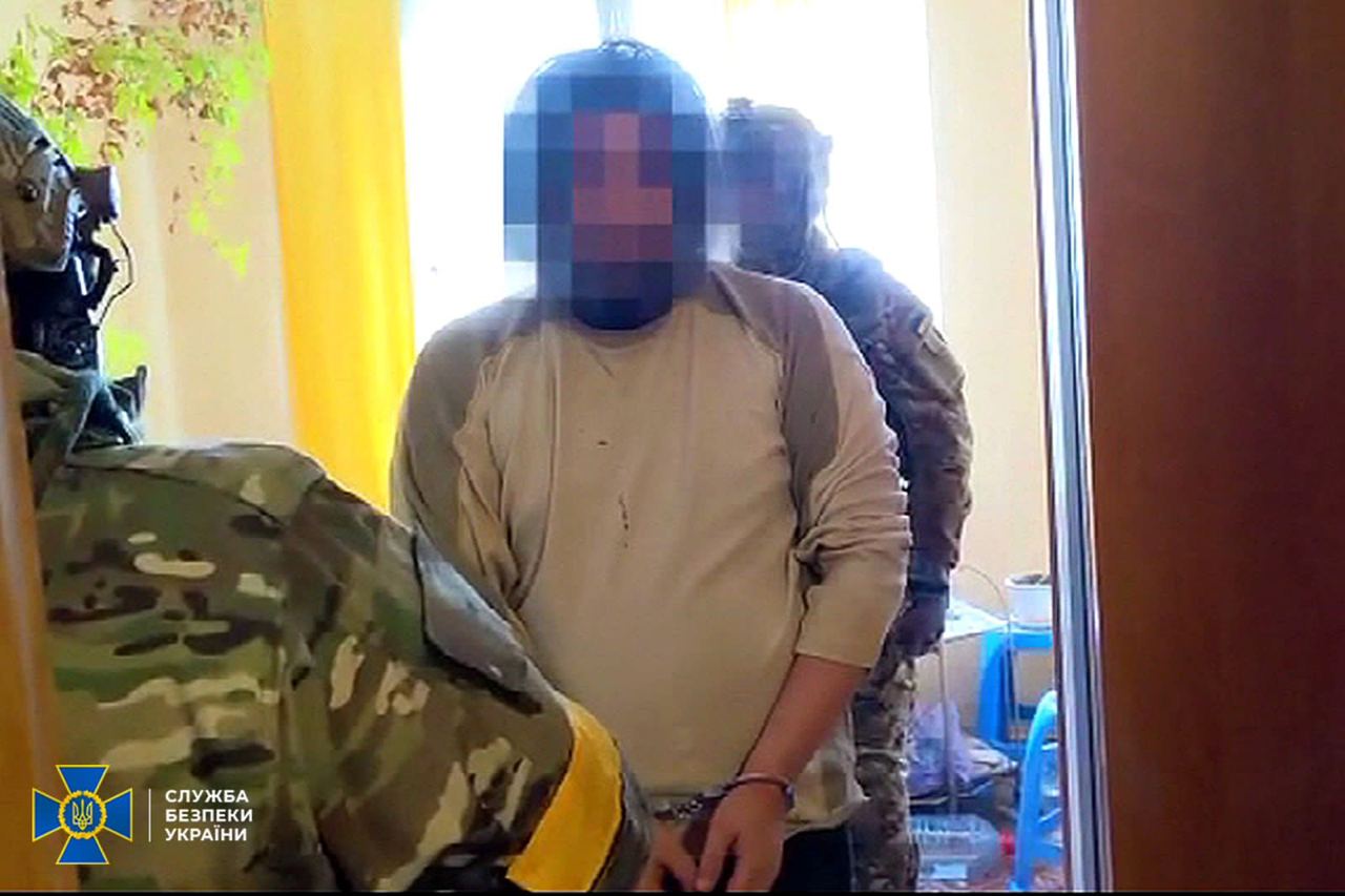 СБУ затримала російського агента, який «здавав» позиції української ППО на Харківщині (відео)