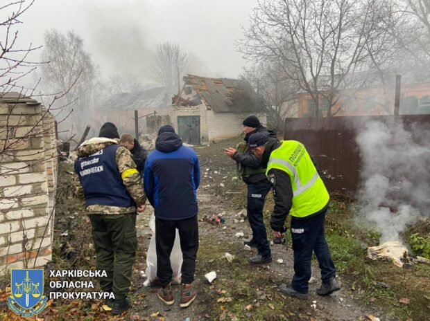 У місті Куп’янськ під час ексгумації окупанти відкрили вогонь по місту: загинула жінка, поранено правоохоронця