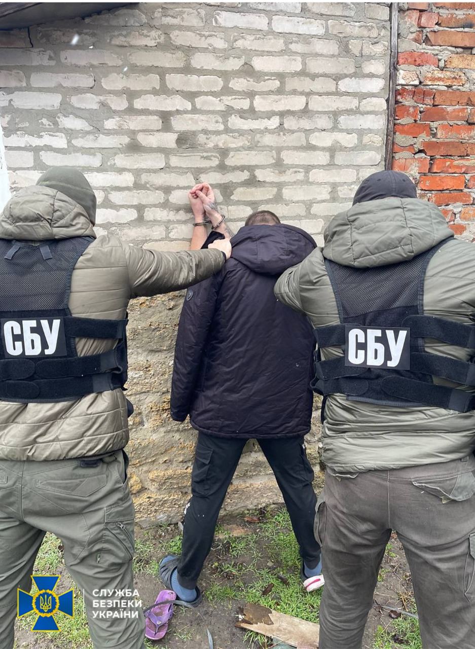 СБУ затримала коригувальника масованого ракетного удару по військових та енергетичних об’єктах Харкова