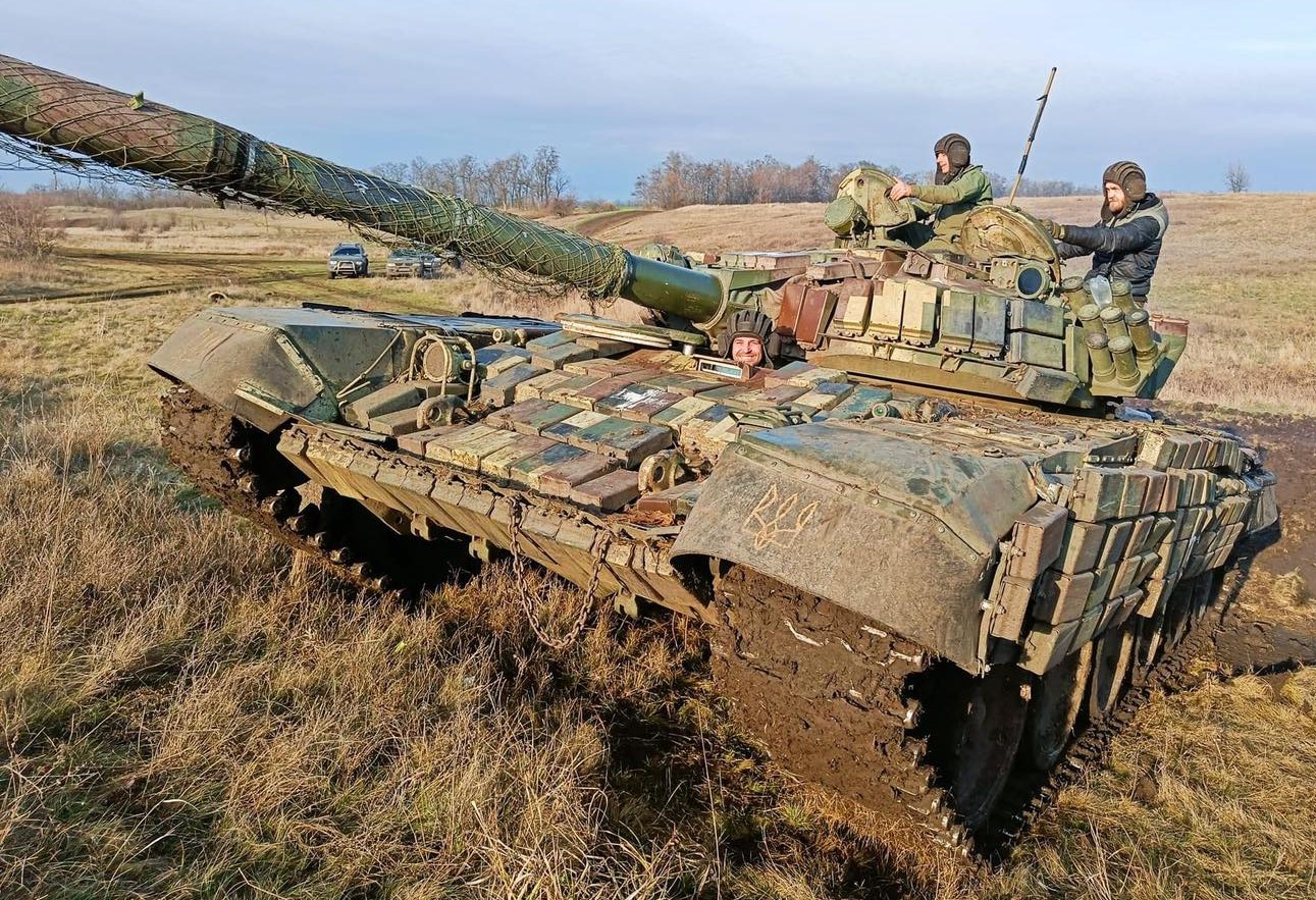 На Куп’янському та Лиманському напрямках росіяни з танків та артилерії обстріляли 25 населених пунктів - Генштаб ЗСУ