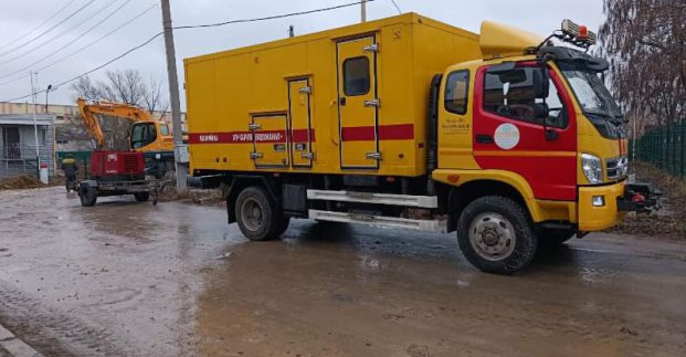 У Новобаварському районі ремонтують мережі водопостачання