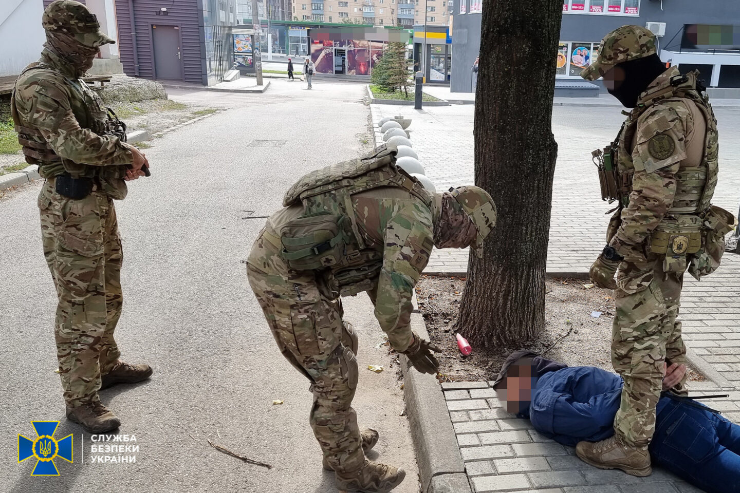 СБУ затримала прихильника «новоросії», який у 2014 році підіймав російський прапор над Харківською мерією