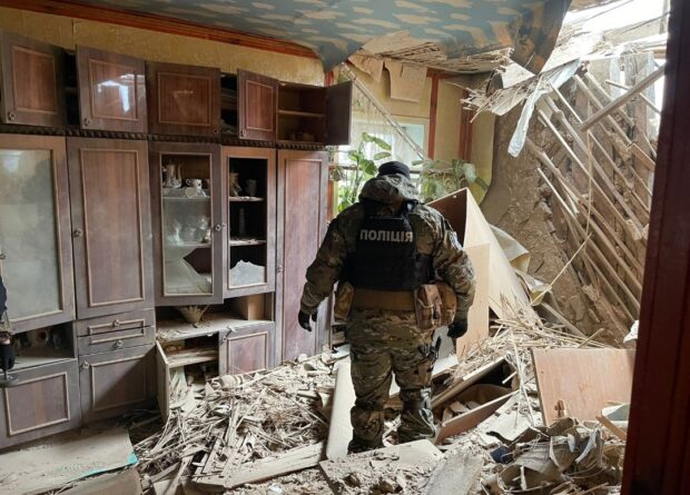 Минулої доби від обстрілів росіян постраждали цивільні об’єкти Харківщини: поліція фіксує злочинні дії окупантів