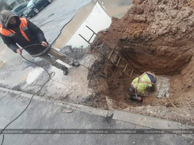 Ремонтники «Харківводоканалу» ліквідовують 25 аварійних ситуацій на водоводах
