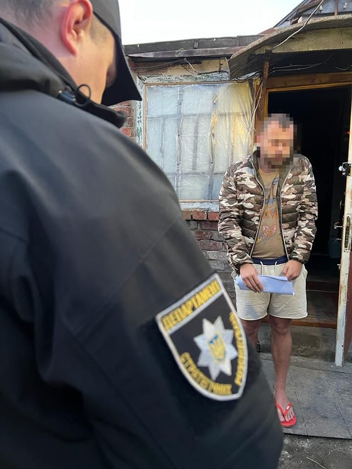 На Харківщині поліцейські оголосили підозри сімом членам злочинного угруповання