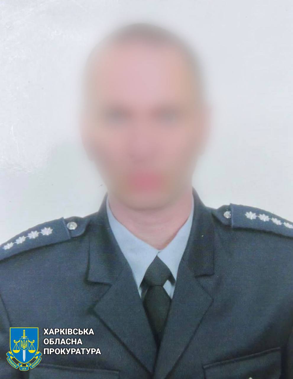 Присягнув на вірність рф: прокуратура завершила спецрозслідування щодо експравоохоронця, який працював на окупантів у Вовчанську