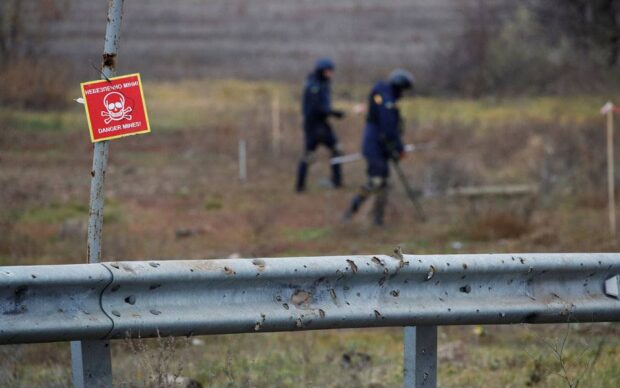 У лісі Чугуївського району на вибуховому пристрої підірвалися чоловік та 7-річний хлопчик