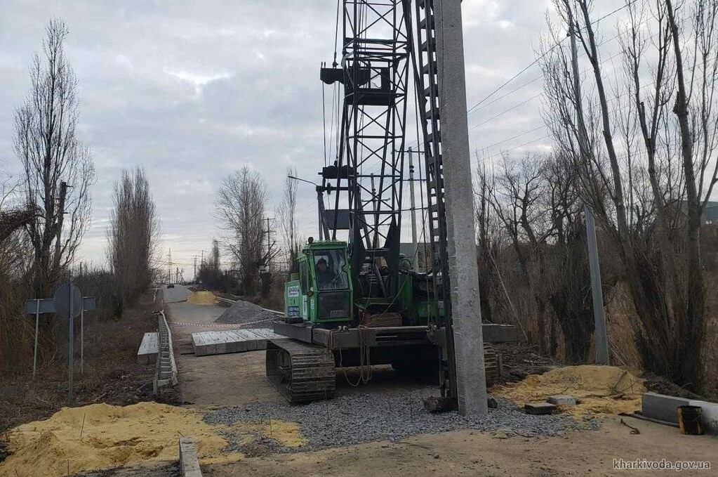 У Вільхівці почали відновлювати міст, який зруйнували окупанти