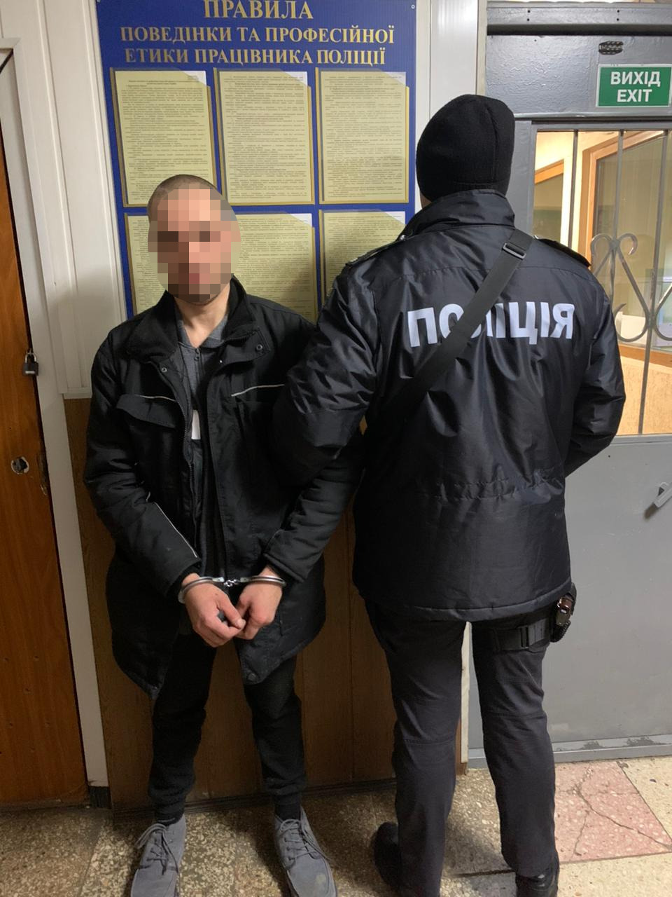 У Харкові затримали чоловіка, який у новорічну ніч ледь не зарізав свого товариша