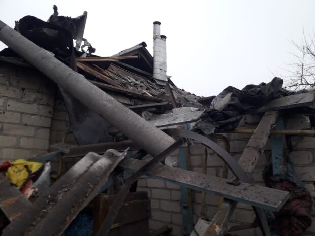 Росіяни продовжують наносити удари по цивільних об’єктах на Харківщині: слідчі документують ворожі дії країни-агресора