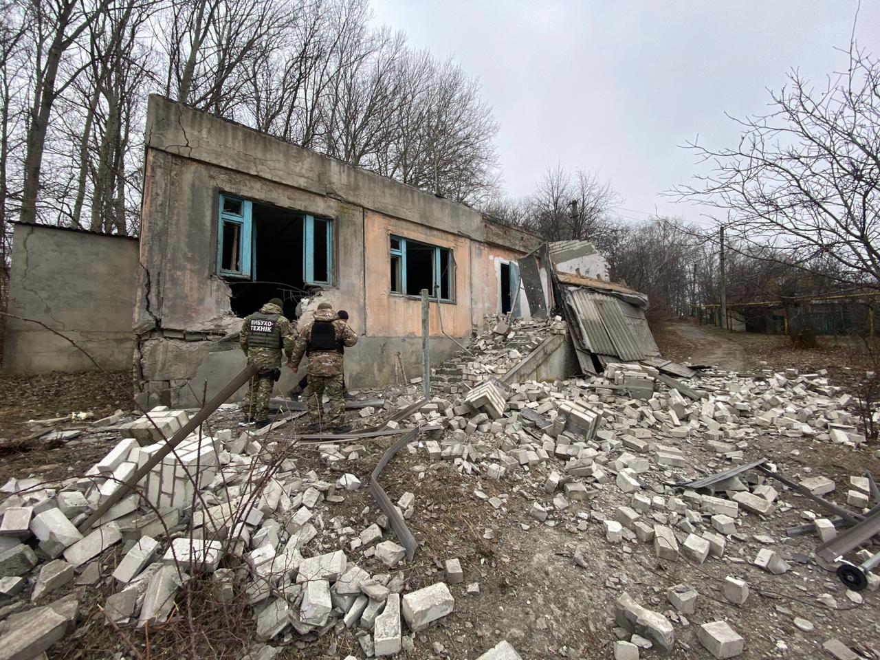 На Харківщині через ворожі обстріли загинули і отримали поранення мирні мешканці: слідчі задокументували злочини росіян