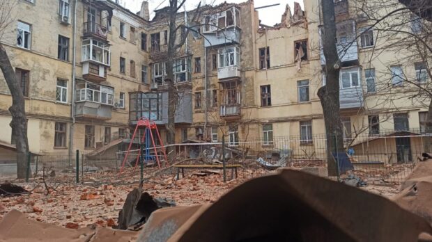 В результаті ворожого обстрілу Харкова загинула людина: поліція документує злочинні дії окупантів