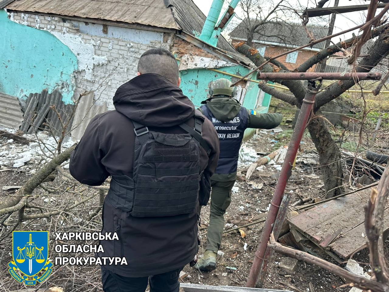 Окупанти вчергове обстріляли житлові сектори Куп‘янщини: правоохоронці зафіксували наслідки